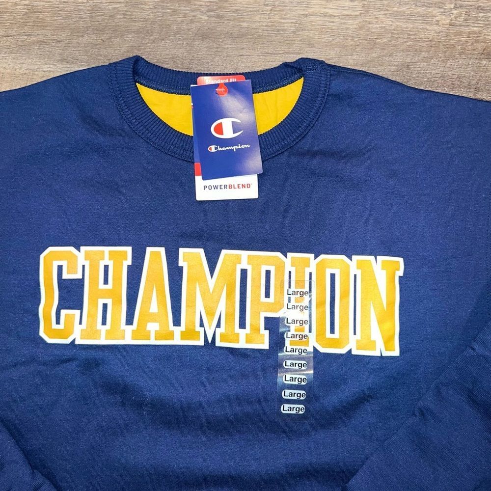 Champion Sweatshirt - NEW - Picture 2 of 4